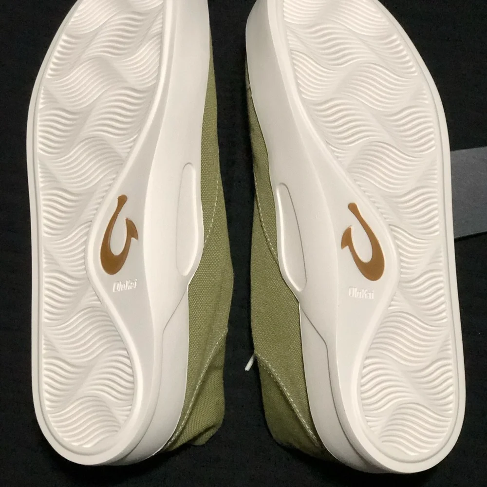 Olukai Desert Moss Green Tradewind Lightweight Canvas Comfort Shoes Men, Size 9